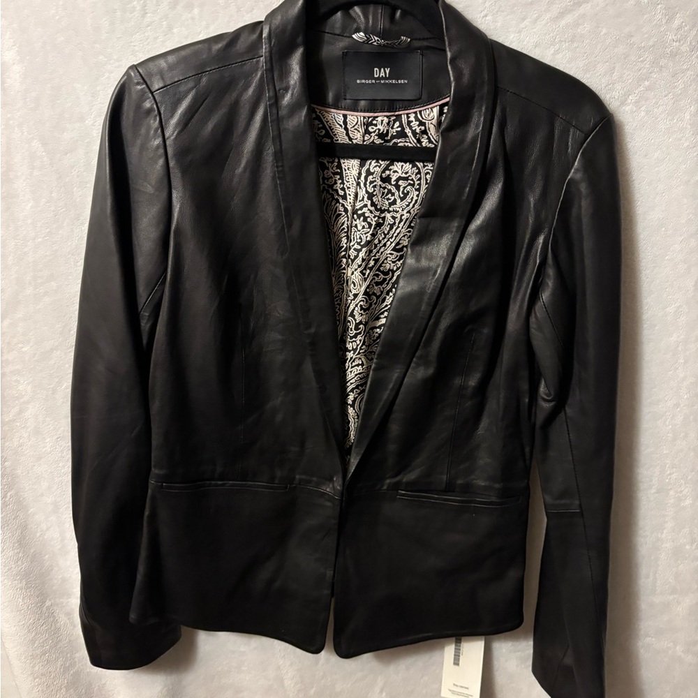 Women's Black Jacket